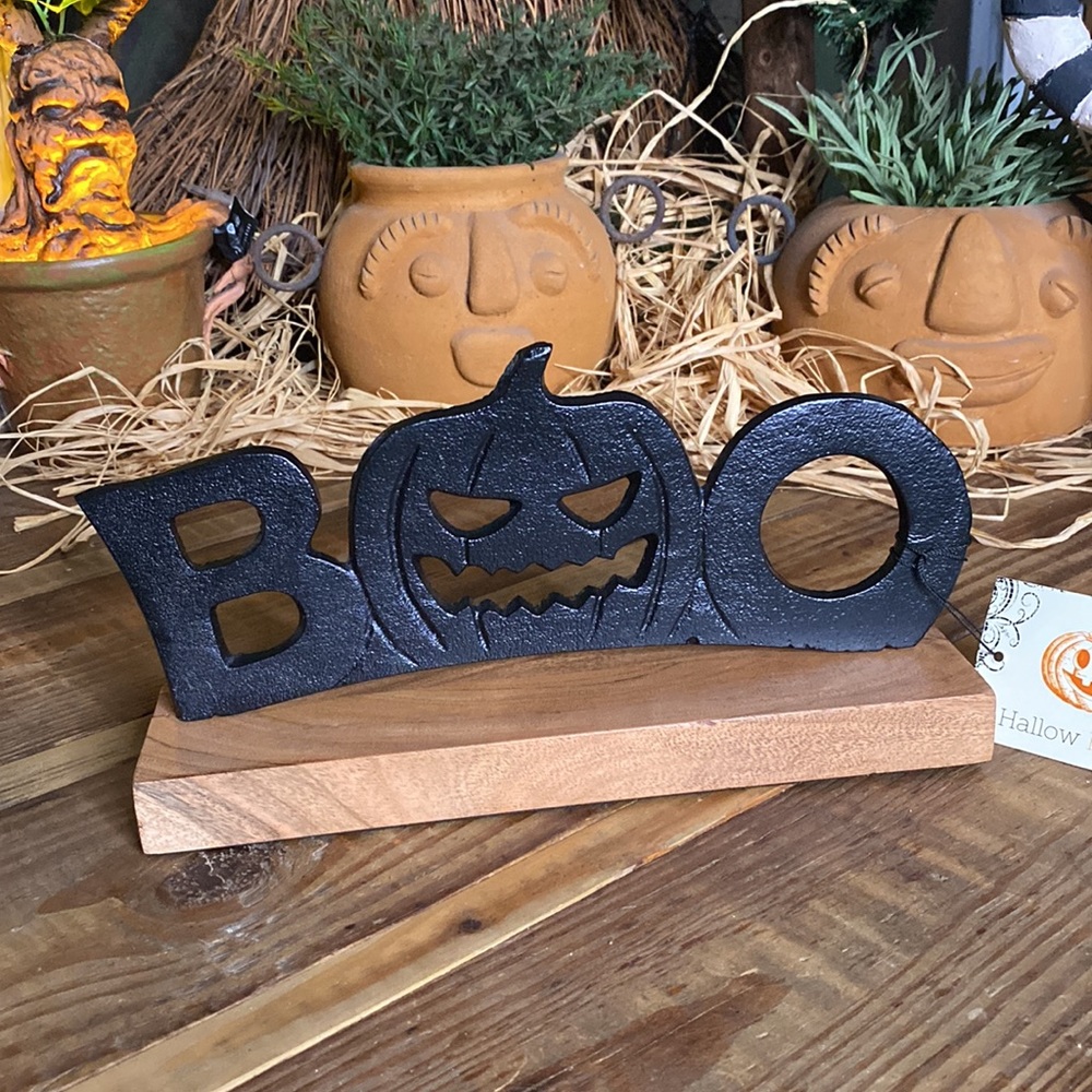 Metal and Wood Spooky Halloween Boo Sign with Jack O’ Lantern Face 🎃